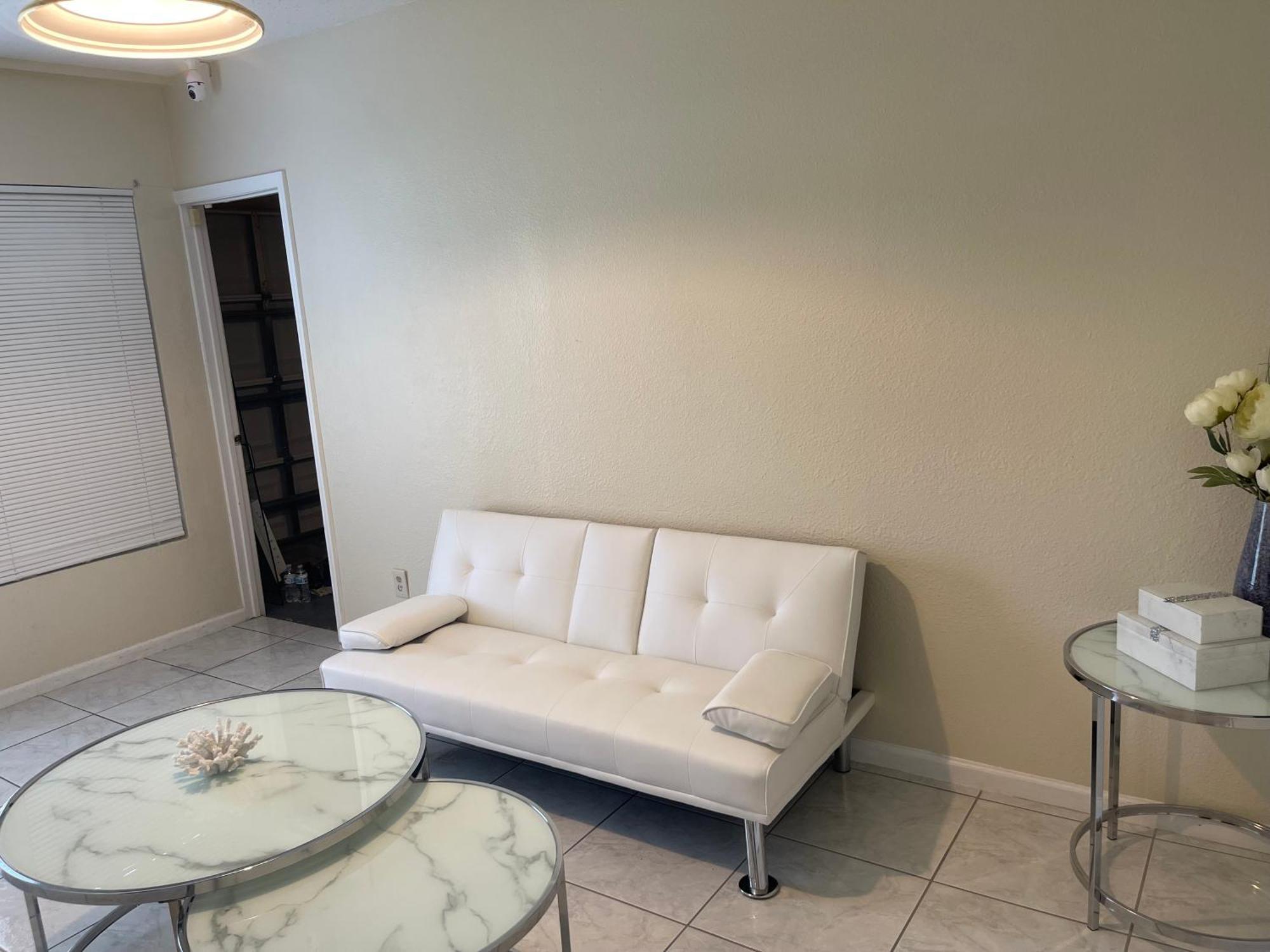 Private Queen Bedroom C Shared Common Spaces Fort Pierce Buitenkant foto